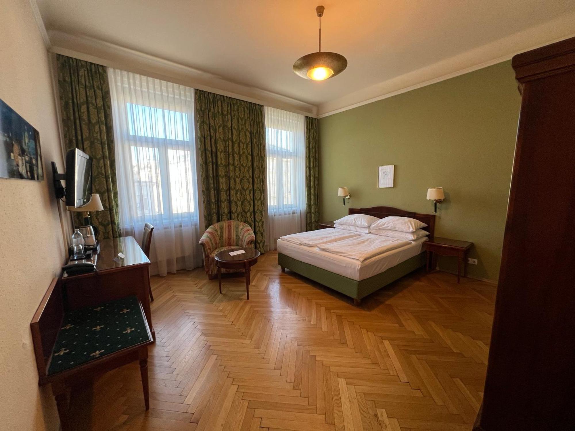 Secession An Der Oper Wenen