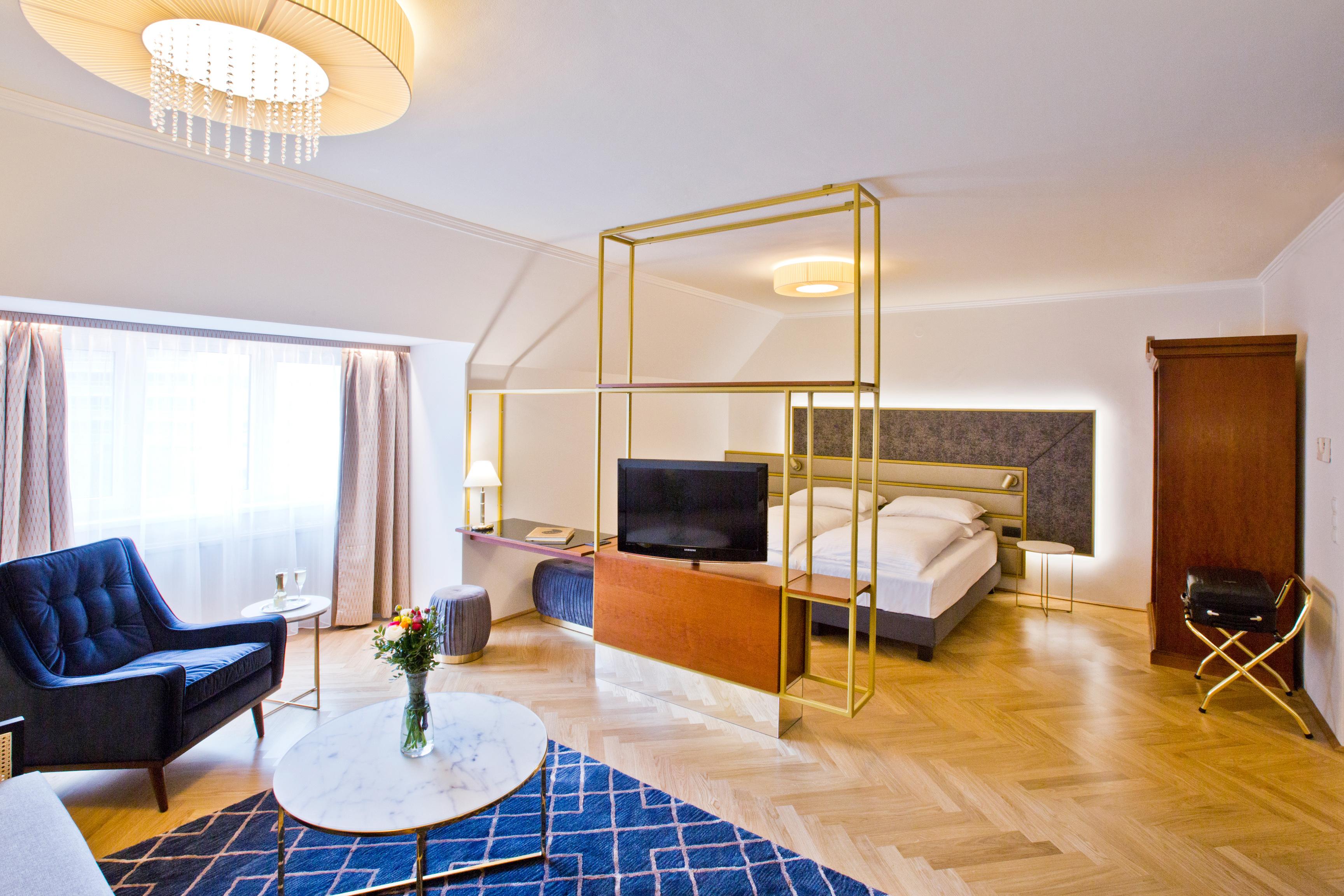 Secession An Der Oper 4*